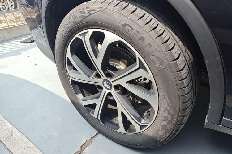 Used BYD Tang New Energy 2025 Intelligent Driving Version DM-i 115KM Flagship Edition Right Rear Wheel Hub