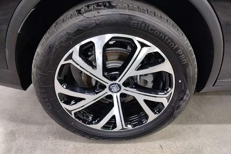 Used BYD Tang New Energy 2025 Intelligent Driving Version DM-i 115KM Flagship Edition Right Rear Wheel Hub