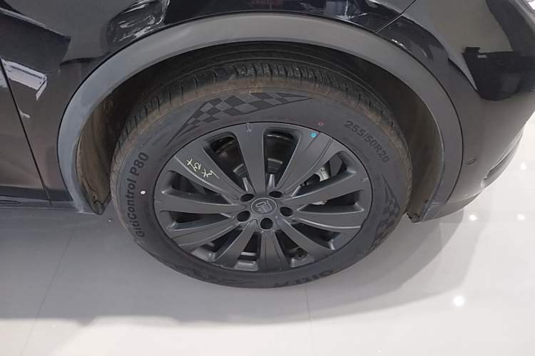 Used BYD Tang New Energy 2025 Model Smart Drive Version DM-i 175KM Prestige Version Right Rear Wheel Hub