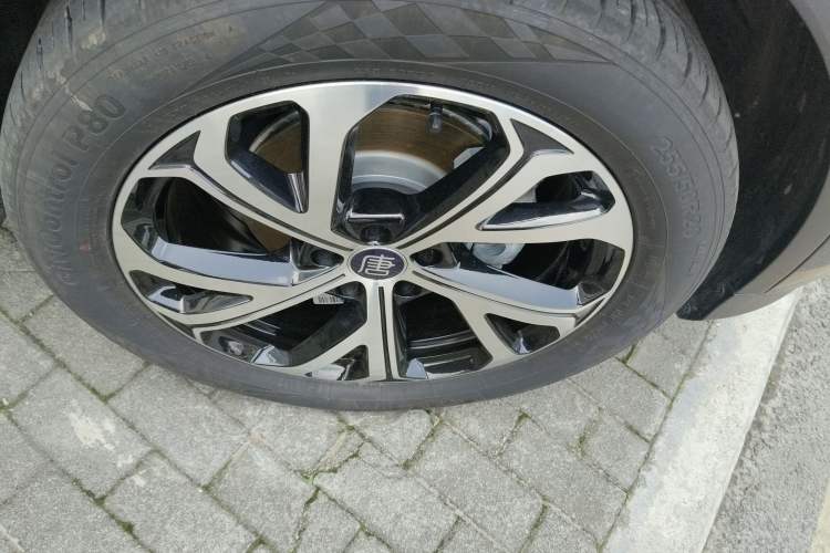 Used BYD Tang New Energy 2025 Intelligent Driving Version DM-i 115KM Flagship Edition Right Rear Wheel Hub