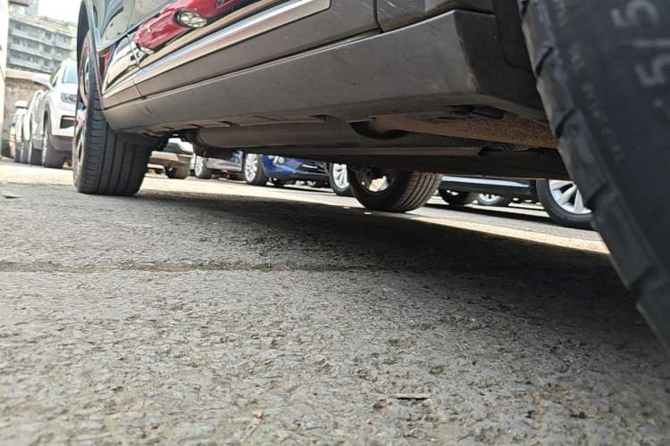 Used BYD Tang New Energy 2025 DM-i 115KM Prestige Model Right Side Sill