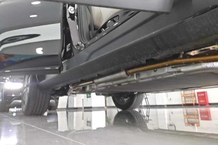 Used BYD Tang New Energy 2025 Model Smart Drive Version DM-i 175KM Deluxe Version Right Side Sill