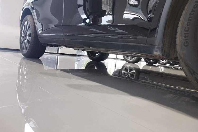 Used BYD Tang New Energy 2025 Model Smart Drive Version DM-i 175KM Prestige Version Right Side Sill