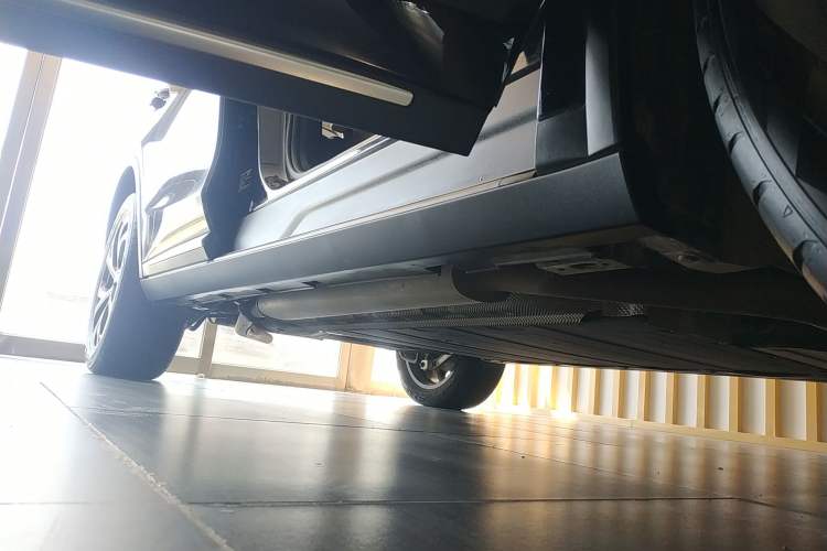 Used BYD Tang New Energy 2025 DM-i 115KM Prestige Model Right Side Sill