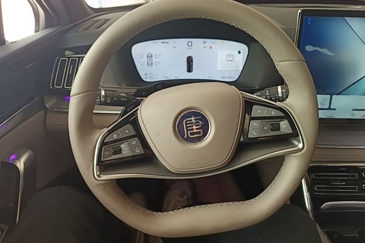 Used BYD Tang New Energy 2025 Intelligent Driving Version DM-i 115KM Flagship Edition Steering Wheel