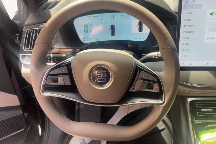 Used BYD Tang New Energy 2025 Intelligent Driving Version DM-i 115KM Prestige Edition Steering Wheel