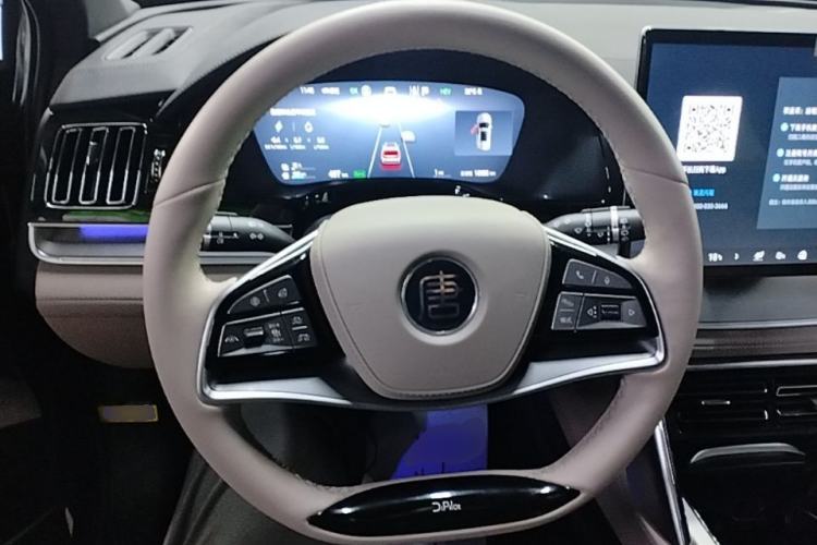 Used BYD Tang New Energy 2025 DM-i 115KM Prestige Model Steering Wheel