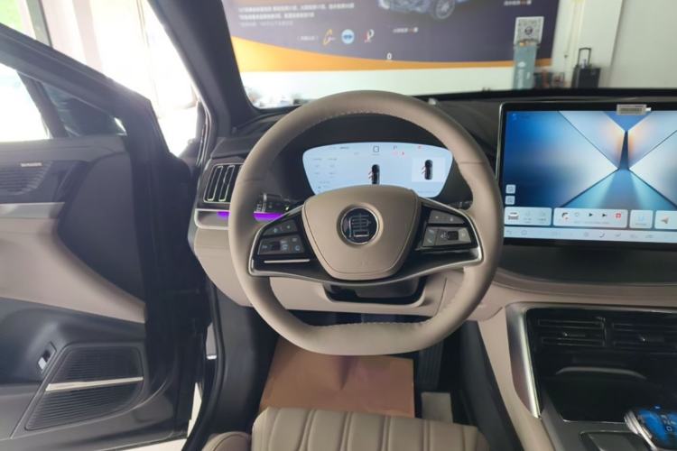 Used BYD Tang New Energy 2025 Intelligent Driving Version DM-i 115KM Flagship Edition Steering Wheel