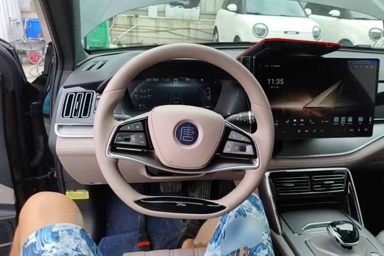 Used BYD Tang New Energy 2025 DM-i 115KM Prestige Model Steering Wheel