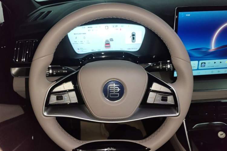 Used BYD Tang New Energy 2025 DM-i 115KM Prestige Model Steering Wheel