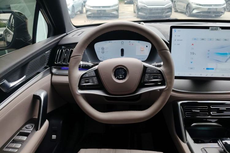 Used BYD Tang New Energy 2025 Intelligent Driving Version DM-i 115KM Flagship Edition Steering Wheel