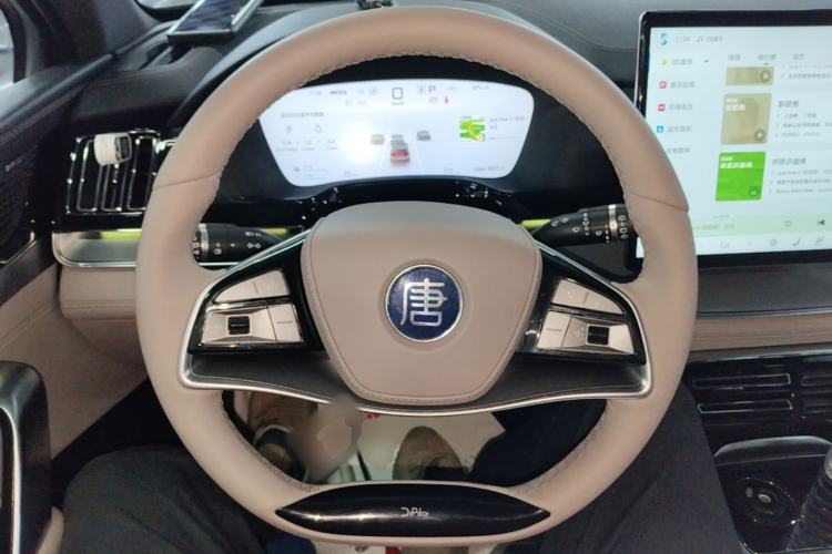 Used BYD Tang New Energy 2025 DM-i 115KM Prestige Model Steering Wheel