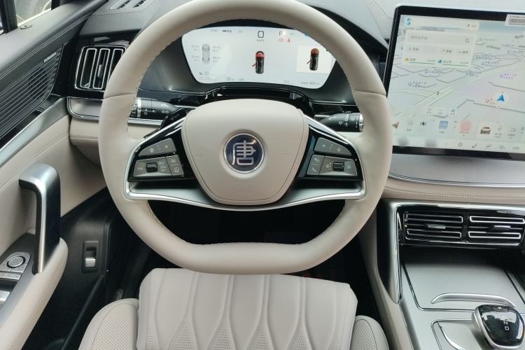 Used BYD Tang New Energy 2025 Intelligent Driving Version DM-i 115KM Flagship Edition Steering Wheel