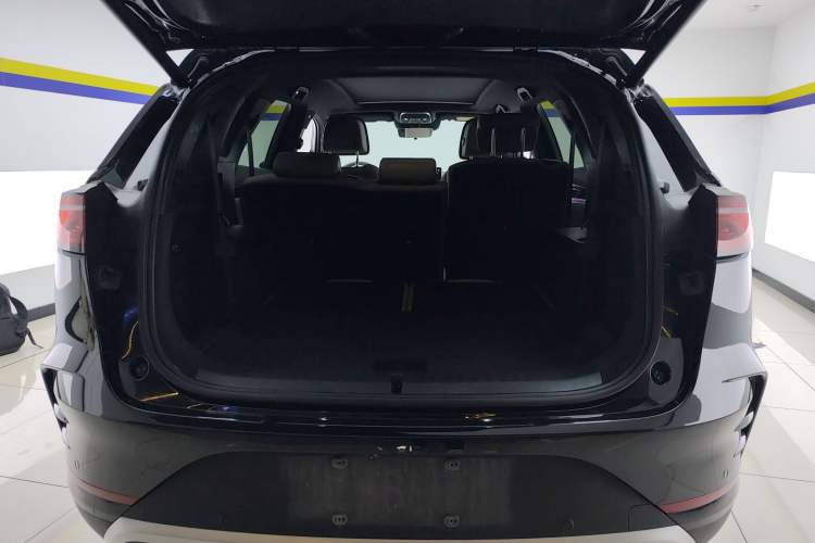 Used BYD Tang New Energy 2025 Intelligent Driving Version DM-i 115KM Flagship Edition Trunk