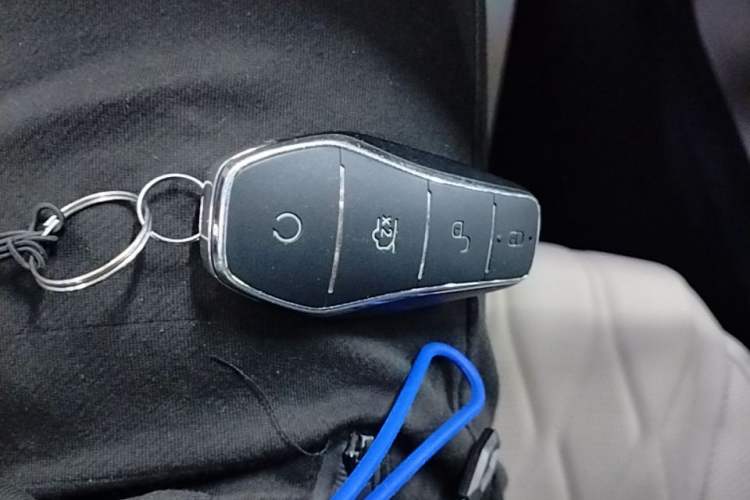Used BYD Tang New Energy 2025 DM-i 115KM Prestige Model Vehicle Key