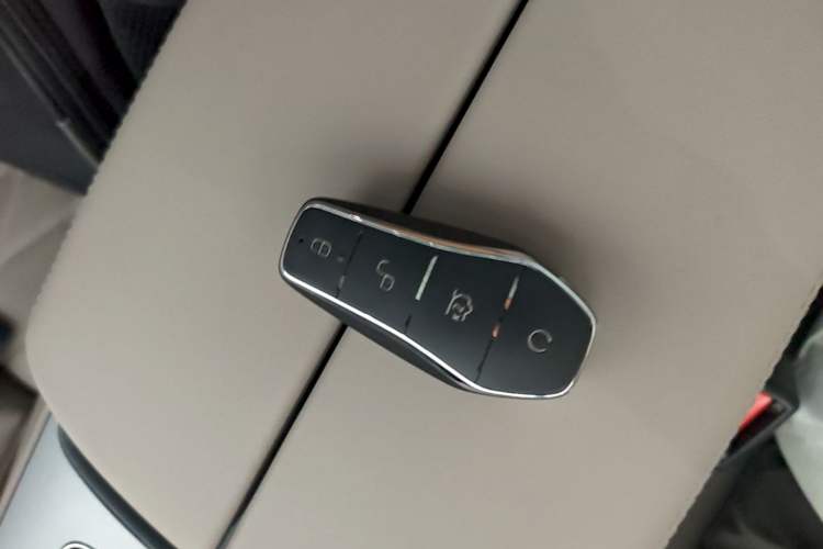 Used BYD Tang New Energy 2025 Intelligent Driving Version DM-i 115KM Flagship Edition Vehicle Key