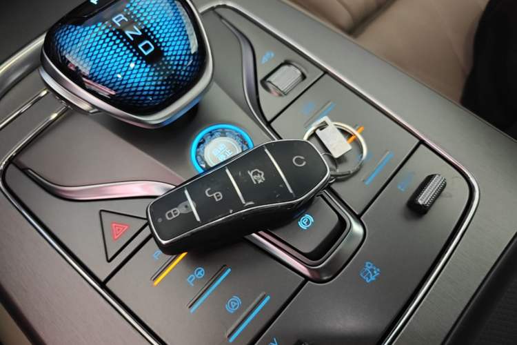 Used BYD Tang New Energy 2025 Intelligent Driving Version DM-i 115KM Prestige Edition Vehicle Key