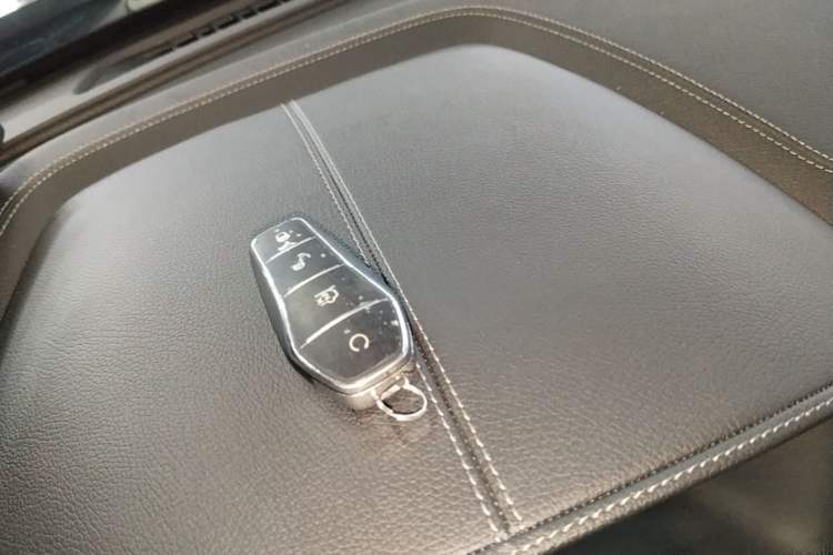 Used BYD Tang New Energy 2025 DM-i 115KM Prestige Model Vehicle Key