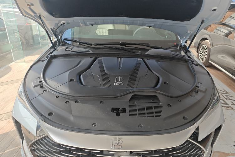 Used BYD Tang New Energy 2025 Model Smart Drive Version DM-i 175KM Deluxe Version Engine Bay