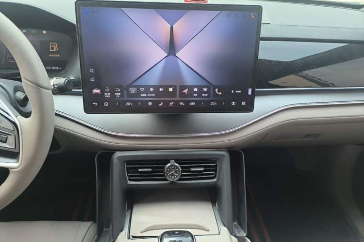 Used BYD Tang New Energy 2025 DM-i 115KM Flagship Model Audio And AC Panel
