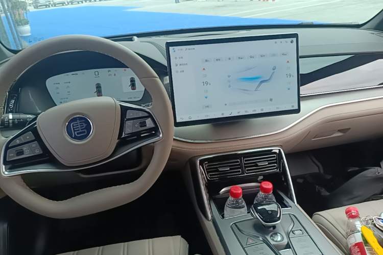 Used BYD Tang New Energy 2025 Intelligent Driving Version DM-i 115KM Flagship Edition Audio And AC Panel