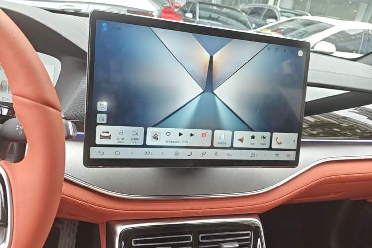 Used BYD Tang New Energy 2025 Model Smart Drive Version DM-i 175KM Prestige Version Audio And AC Panel