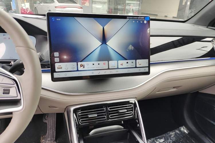 Used BYD Tang New Energy 2025 Intelligent Driving Version DM-i 115KM Flagship Edition Audio And AC Panel