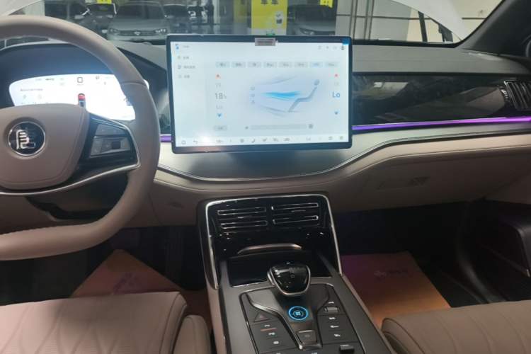 Used BYD Tang New Energy 2025 Intelligent Driving Version DM-i 115KM Flagship Edition Audio And AC Panel