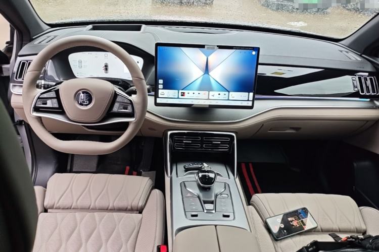 Used BYD Tang New Energy 2025 Intelligent Driving Version DM-i 115KM Flagship Edition Center Console
