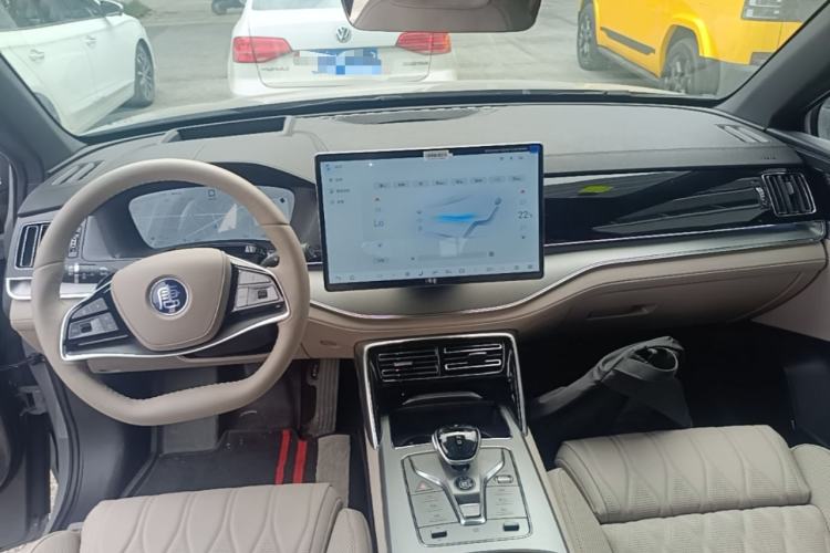 Used BYD Tang New Energy 2025 Intelligent Driving Version DM-i 115KM Flagship Edition Center Console
