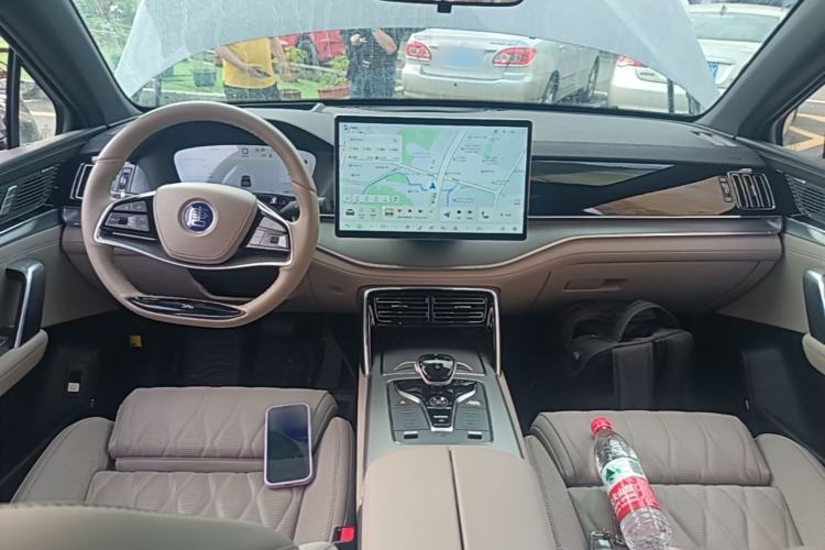 Used BYD Tang New Energy 2025 DM-i 115KM Flagship Model Center Console