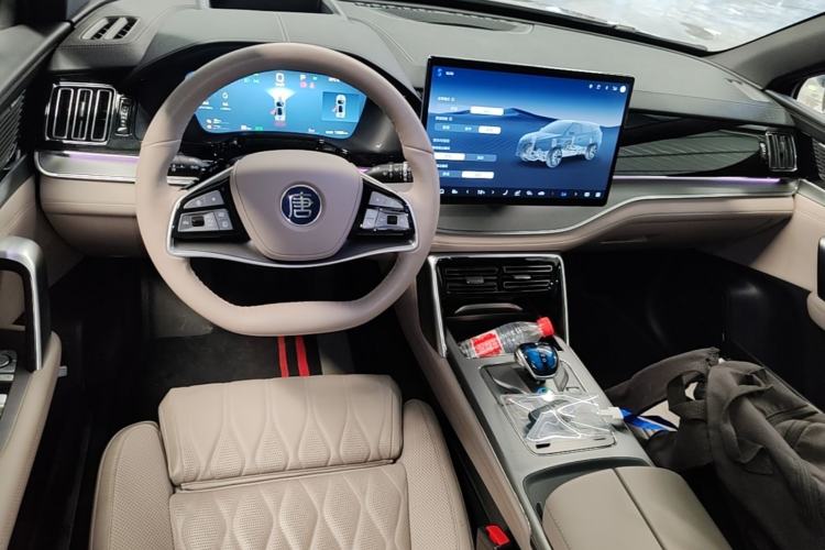Used BYD Tang New Energy 2025 Intelligent Driving Version DM-i 115KM Flagship Edition Center Console