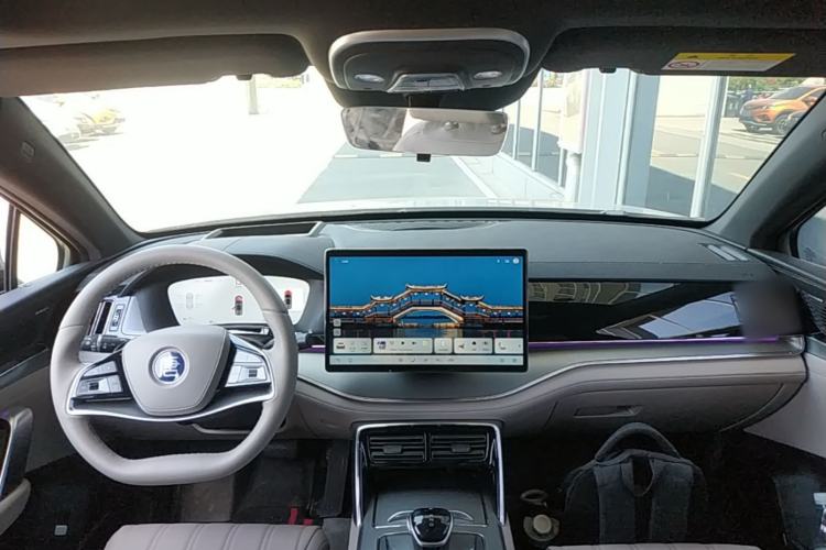 Used BYD Tang New Energy 2025 Intelligent Driving Version DM-i 115KM Flagship Edition Center Console