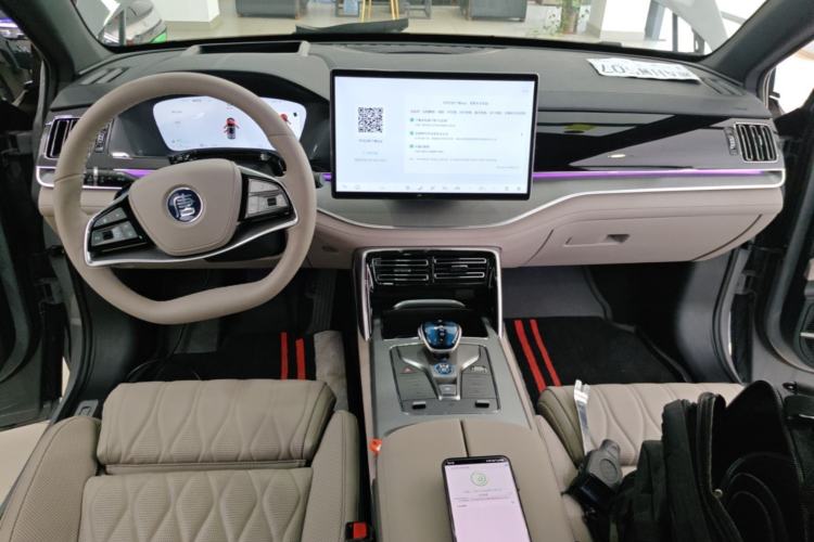 Used BYD Tang New Energy 2025 Intelligent Driving Version DM-i 115KM Flagship Edition Center Console