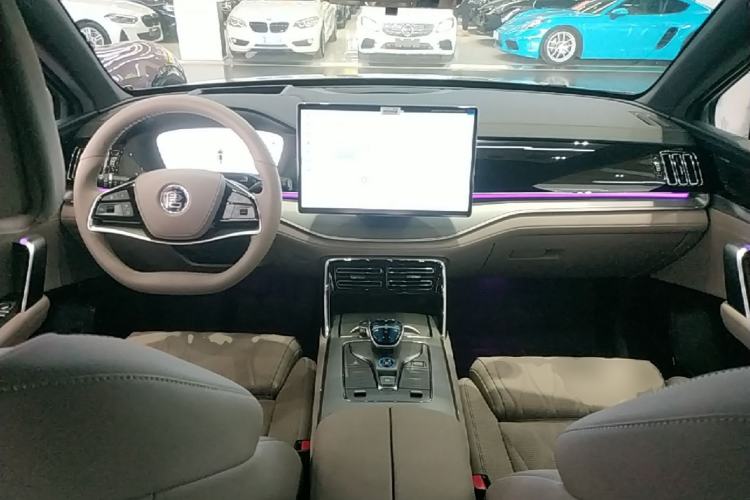 Used BYD Tang New Energy 2025 Intelligent Driving Version DM-i 115KM Flagship Edition Center Console