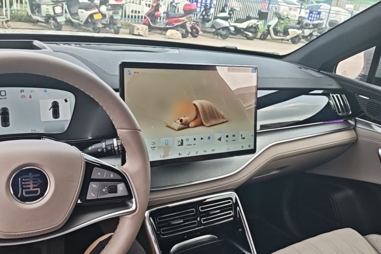 Used BYD Tang New Energy 2025 Intelligent Driving Version DM-i 115KM Flagship Edition Center Console