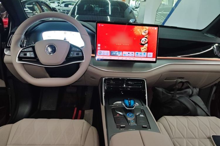 Used BYD Tang New Energy 2025 Intelligent Driving Version DM-i 115KM Prestige Edition Center Console