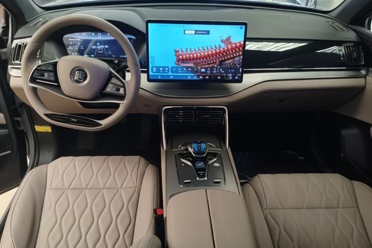 Used BYD Tang New Energy 2025 DM-i 115KM Prestige Model Center Console