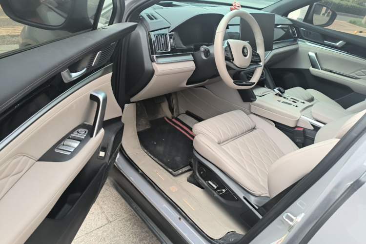 Used BYD Tang New Energy 2025 DM-i 115KM Flagship Model Driver Seat