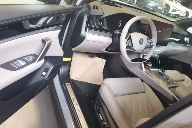 Used BYD Tang New Energy 2025 DM-i 115KM Cloud Ride Flagship Model Driver Seat