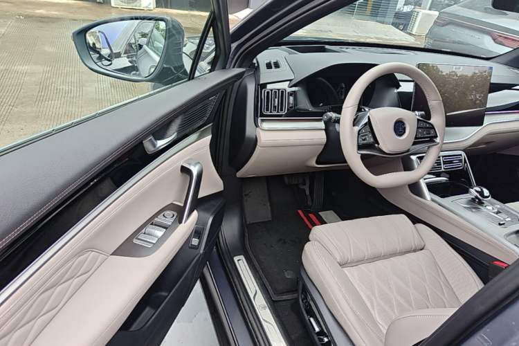 Used BYD Tang New Energy 2025 Intelligent Driving Version DM-i 115KM Flagship Edition Driver Seat