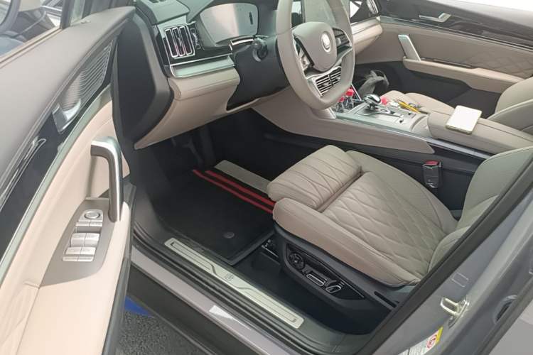 Used BYD Tang New Energy 2025 Intelligent Driving Version DM-i 115KM Flagship Edition Driver Seat