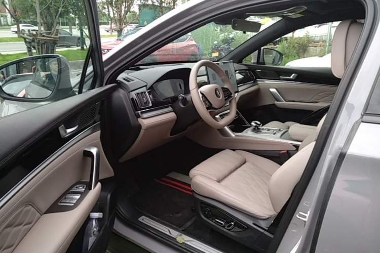 Used BYD Tang New Energy 2025 Intelligent Driving Version DM-i 115KM Flagship Edition Driver Seat