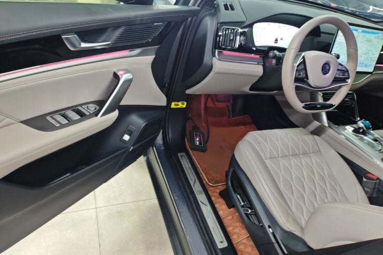 Used BYD Tang New Energy 2025 DM-i 115KM Prestige Model Driver Seat