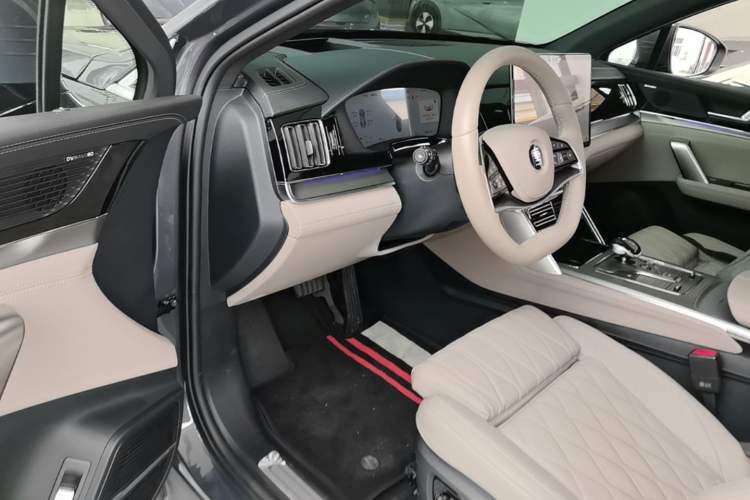 Used BYD Tang New Energy 2025 Intelligent Driving Version DM-i 115KM Flagship Edition Driver Seat