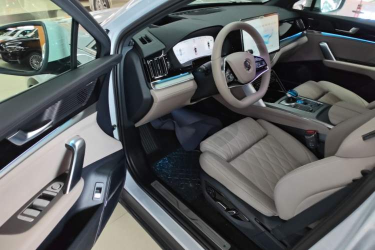 Used BYD Tang New Energy 2025 Intelligent Driving Version DM-i 115KM Flagship Edition Driver Seat