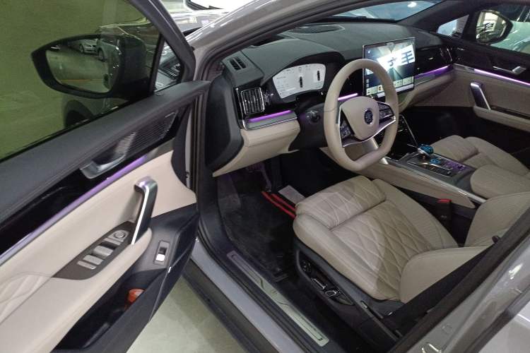 Used BYD Tang New Energy 2025 DM-i 115KM Flagship Model Driver Seat