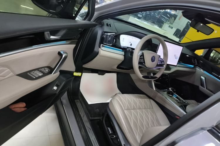 Used BYD Tang New Energy 2025 DM-i 115KM Prestige Model Driver Seat