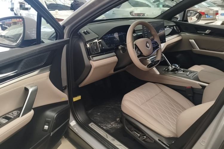 Used BYD Tang New Energy 2025 DM-i 115KM Prestige Model Driver Seat