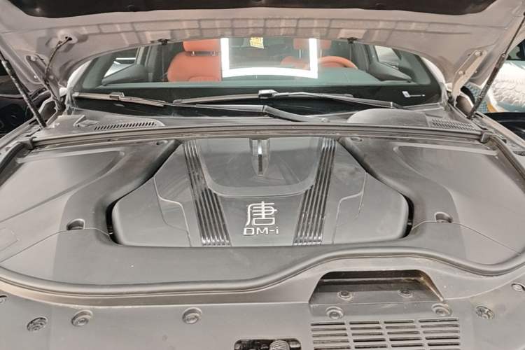 Used BYD Tang New Energy 2025 Model Smart Drive Version DM-i 175KM Prestige Version Engine Bay